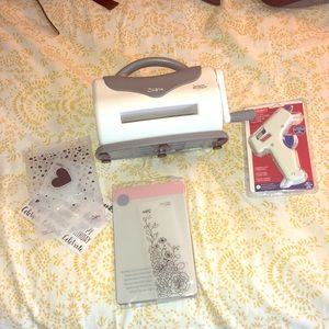 Embosser and glue gun! Never used!